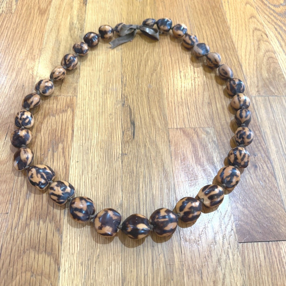 Vintage Hawaiian Kukui Nut Lei Necklace Polished Brown Tan Ribbon Tie 33in